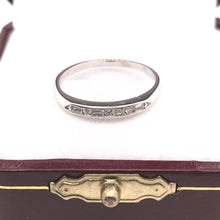 0.25 DTW DIAMOND AND PLATINUM BAND