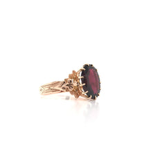 VICTORIAN ROSE GOLD AND GARNET RING