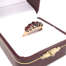 VICTORIAN GRADUATED GARNET RING