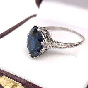 SYNTHETIC SAPPHIRE IN EDWARDIAN SETTING RING