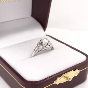 ANTIQUE 0.35 CARAT PLATINUM DIAMOND RING