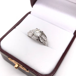 ART DECO 0.97 CARAT DIAMOND PLATINUM RING