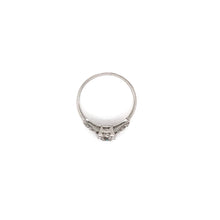 MID CENTURY 0.90 CARAT DIAMOND SOLITAIRE STYLE PLATINUM RING