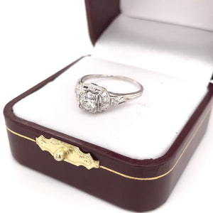 ANTIQUE 0.35 CARAT PLATINUM DIAMOND RING