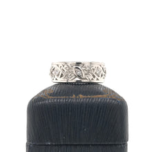 ANTIQUE PLATINUM AND DIAMOND FILIGREE INFINITY BAND