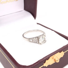 ART DECO 0.94 CARAT DIAMOND AND PLATINUM RING