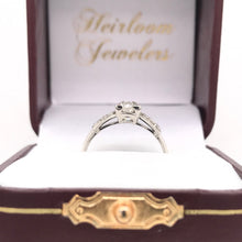 MID CENTURY 0.90 CARAT DIAMOND SOLITAIRE STYLE PLATINUM RING