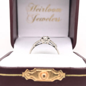 MID CENTURY 0.90 CARAT DIAMOND SOLITAIRE STYLE PLATINUM RING