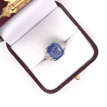 ART DECO 5.63 CARAT CEYLON SAPPHIRE AND DIAMOND PLATINUM RING