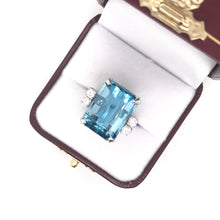 VINTAGE MID CENTURY SANTA MARIA AQUAMARINE AND DIAMOND COCKTAIL RING