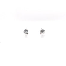 1/4 CARAT DTW DIAMOND STUD EARRINGS