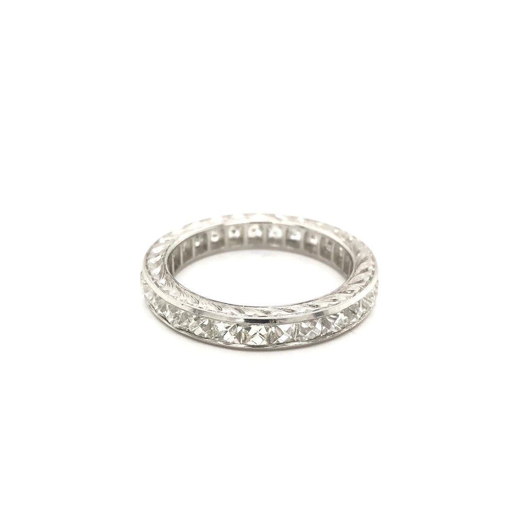 ANTIQUE STYLE FRENCH CUT DIAMOND ETERNITY BAND
