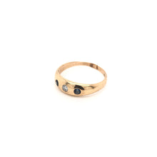 PETITE VICTORIAN 0.04 DTW DIAMOND AND SAPPHIRE RING