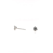 3/8 CARAT DTW DIAMOND STUD EARRINGS