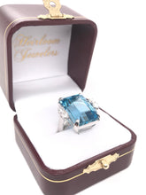 VINTAGE MID CENTURY SANTA MARIA AQUAMARINE AND DIAMOND COCKTAIL RING