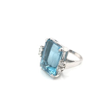VINTAGE MID CENTURY SANTA MARIA AQUAMARINE AND DIAMOND COCKTAIL RING
