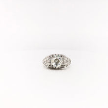 ANTIQUE ART DECO 1.70 CARAT DIAMOND PLATINUM FILIGREE RING