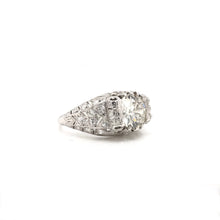 ANTIQUE ART DECO 1.70 CARAT DIAMOND PLATINUM FILIGREE RING