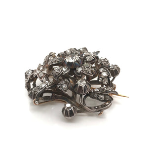 ANTIQUE GEORGIAN FLORAL BROOCH FEATURING 3 CARATS DTW OF ANTIQUE DIAMONDS