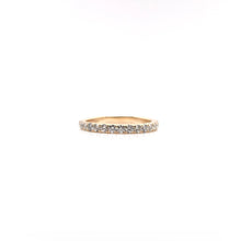 CONTEMPORARY 0.47 CARAT DTW DIAMOND AND GOLD BAND