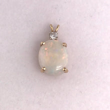 YELLOW GOLD OPAL & DIAMOND PENDANT