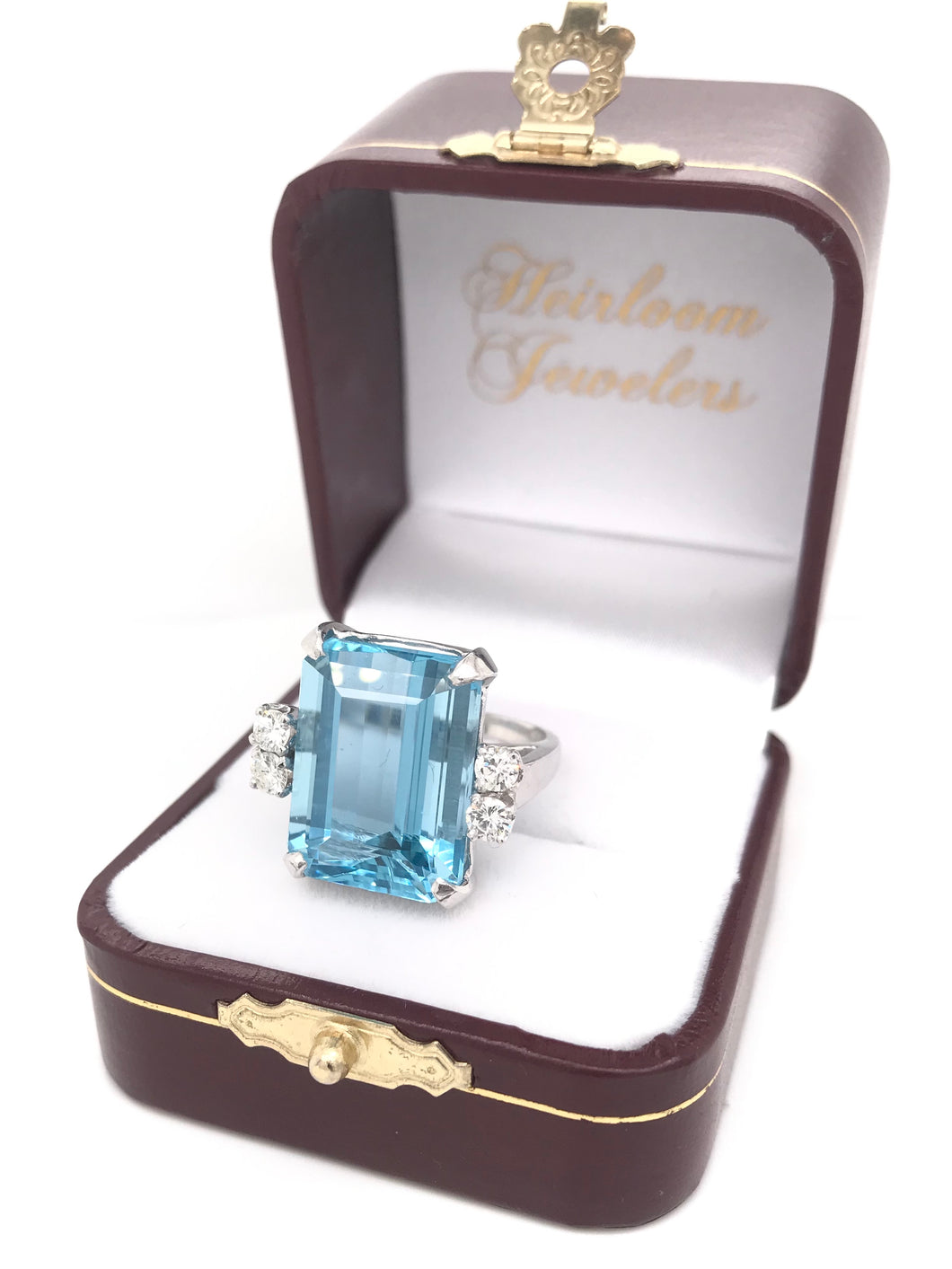 VINTAGE MID CENTURY SANTA MARIA AQUAMARINE AND DIAMOND COCKTAIL RING