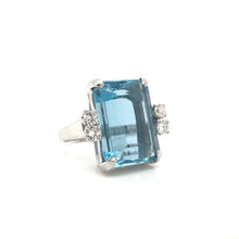 VINTAGE MID CENTURY SANTA MARIA AQUAMARINE AND DIAMOND COCKTAIL RING