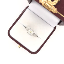 ANTIQUE ART DECO 0.85 CARAT DIAMOND FILIGREE RING