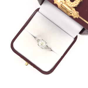ANTIQUE ART DECO 0.85 CARAT DIAMOND FILIGREE RING