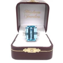 VINTAGE MID CENTURY SANTA MARIA AQUAMARINE AND DIAMOND COCKTAIL RING