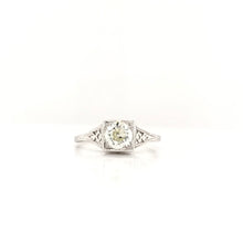 ANTIQUE ART DECO 0.85 CARAT DIAMOND FILIGREE RING